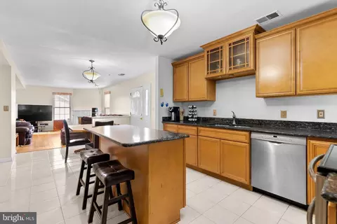2821 Gracefield Rd, Silver Spring, MD 20904 photo 9