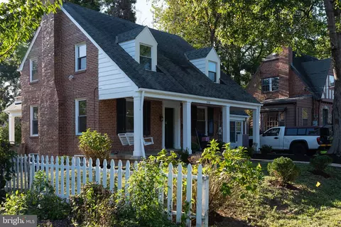 9206 Flower Ave, Silver Spring, MD 20901 photo 2