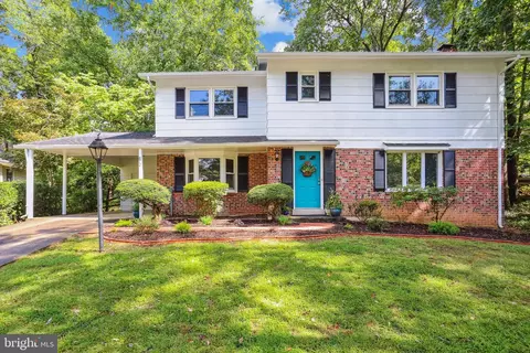 872 Diamond Dr, Gaithersburg, MD 20878