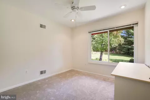 11201 Korman Dr, Potomac, MD 20854 photo 15