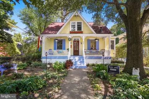 20 Hickory Ave, Takoma Park, MD 20912