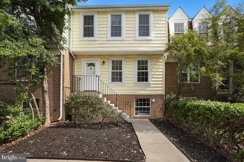 9147 September Ln, Silver Spring, MD 20901