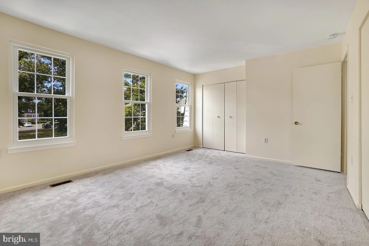 9147 September Ln, Silver Spring, MD 20901 photo 13