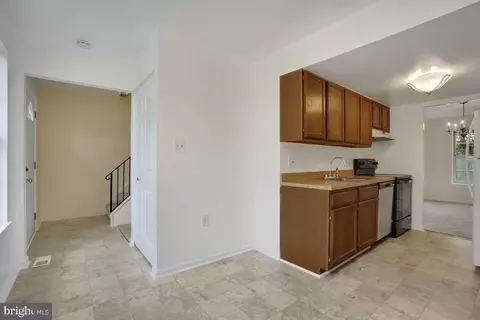 9147 September Ln, Silver Spring, MD 20901 photo 4