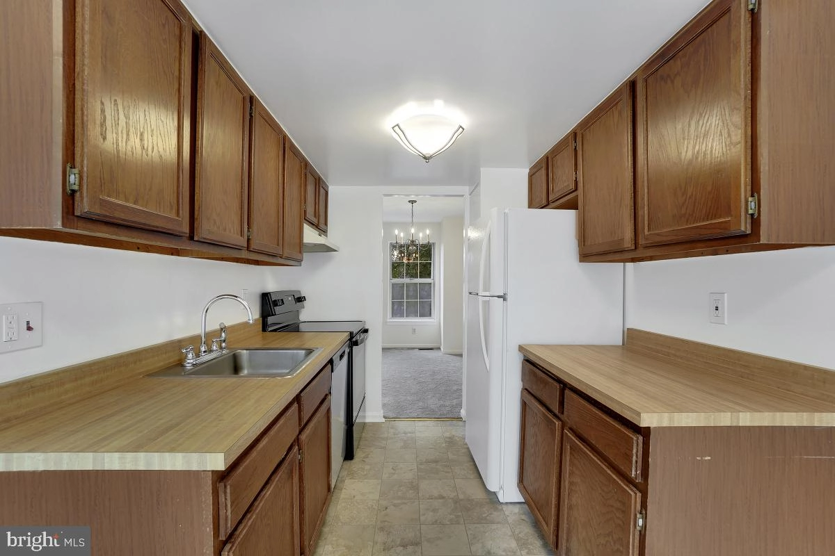 9147 September Ln, Silver Spring, MD 20901 photo 5