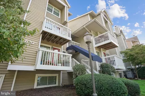 5810 Inman Park Cir #110, Rockville, MD 20852