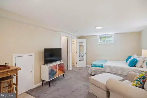 2307 Homestead Dr, Silver Spring, MD 20902 photo 39