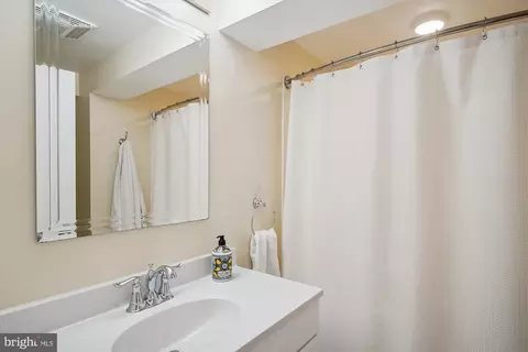 2307 Homestead Dr, Silver Spring, MD 20902 photo 44