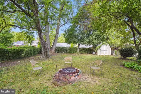 2307 Homestead Dr, Silver Spring, MD 20902 photo 5