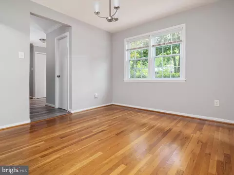 806 Downs Dr, Silver Spring, MD 20904 photo 12