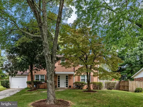 806 Downs Dr, Silver Spring, MD 20904 photo 4