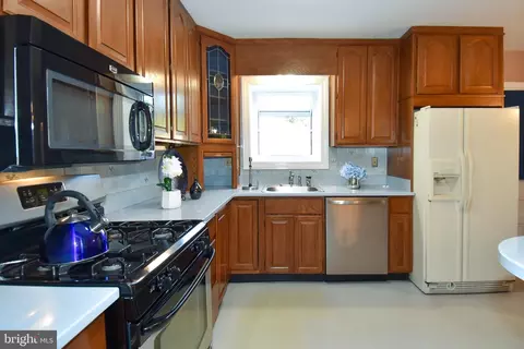 9306 Harvey Rd, Silver Spring, MD 20910 photo 6