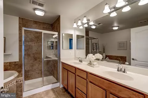 11706 Leesborough Cir #11706, Silver Spring, MD 20902 photo 31