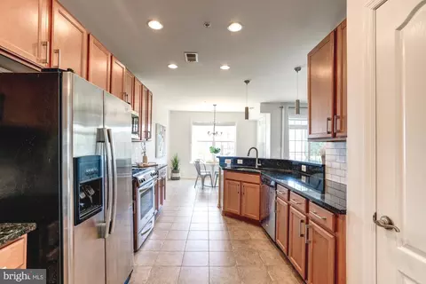 11706 Leesborough Cir #11706, Silver Spring, MD 20902 photo 22