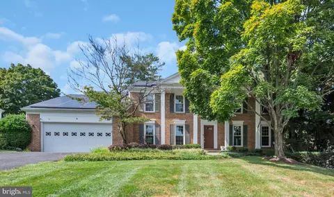 5 Triple Crown Ct, North Potomac, MD 20878