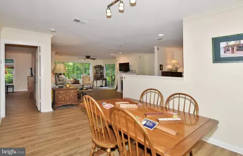 20408 Shore Harbour Dr #5-B, Germantown, MD 20874