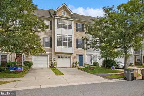 132 Moore Dr, Rockville, MD 20850