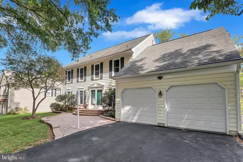 16033 Copen Meadow Dr, Gaithersburg, MD 20878