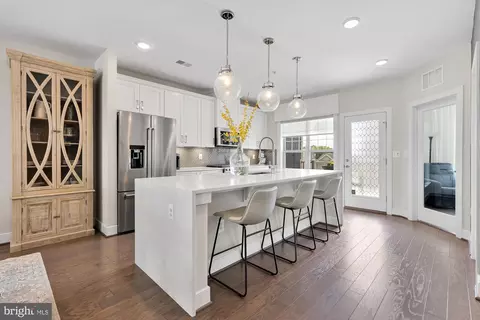 839 Rockwell Ave, Gaithersburg, MD 20878