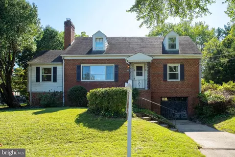 5600 Pollard Rd, Bethesda, MD 20816
