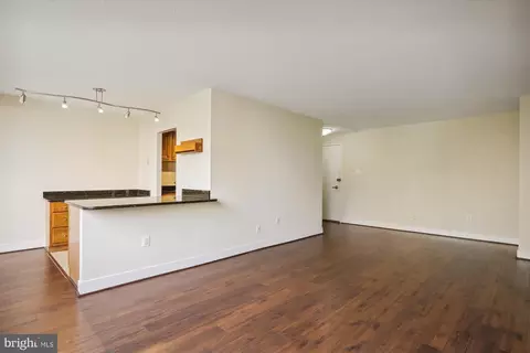 1220 Blair Mill Rd #208, Silver Spring, MD 20910 photo 5