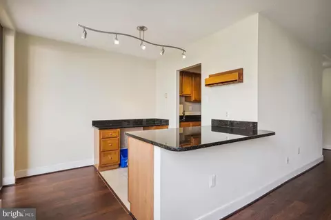 1220 Blair Mill Rd #208, Silver Spring, MD 20910 photo 9