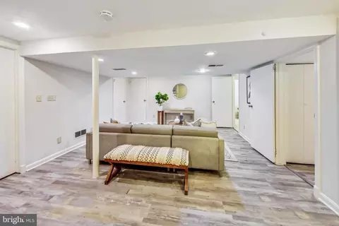 2315 Homestead Dr, Silver Spring, MD 20902 photo 26