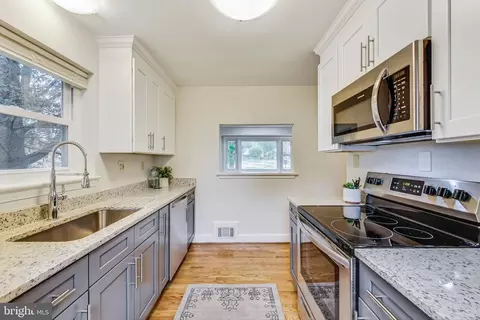 2315 Homestead Dr, Silver Spring, MD 20902 photo 14
