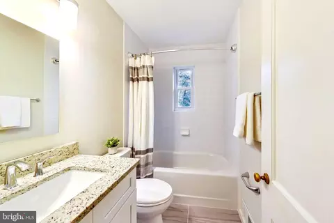 2315 Homestead Dr, Silver Spring, MD 20902 photo 21