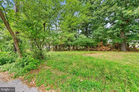 12211 Cherry Hill Rd, Silver Spring, MD 20904 photo 2