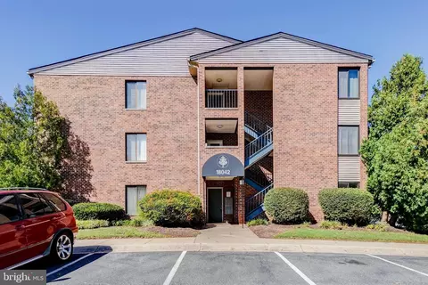 18042 Chalet Dr #101, Germantown, MD 20874
