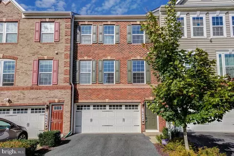 19846 Vaughn Landing Dr, Germantown, MD 20874