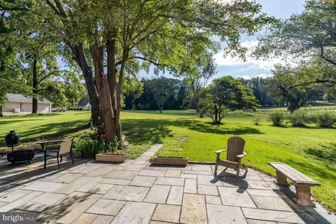 10520 S Glen Rd, Potomac, MD 20854