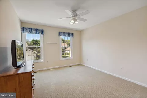 605 Avon Square Ct, Silver Spring, MD 20905 photo 27