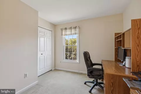 605 Avon Square Ct, Silver Spring, MD 20905 photo 23