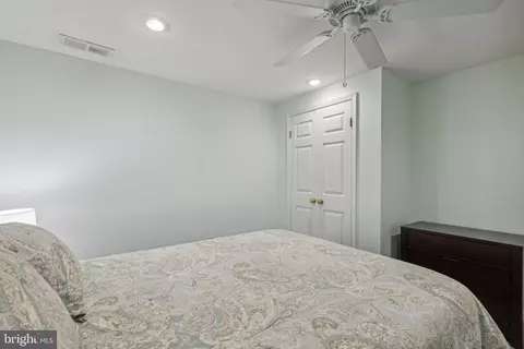 605 Avon Square Ct, Silver Spring, MD 20905 photo 34