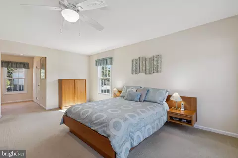 605 Avon Square Ct, Silver Spring, MD 20905 photo 18