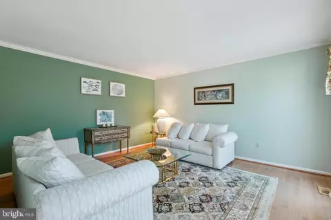 605 Avon Square Ct, Silver Spring, MD 20905 photo 3