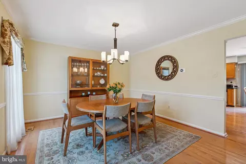 605 Avon Square Ct, Silver Spring, MD 20905 photo 5