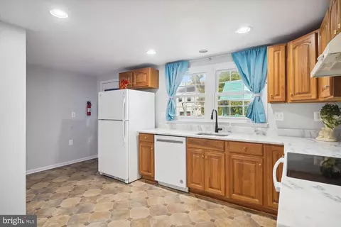 9417 Eagleton Ln, Montgomery Village, MD 20886 photo 23