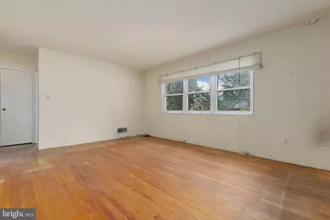 3916 Wendy Ln, Silver Spring, MD 20906 photo 8
