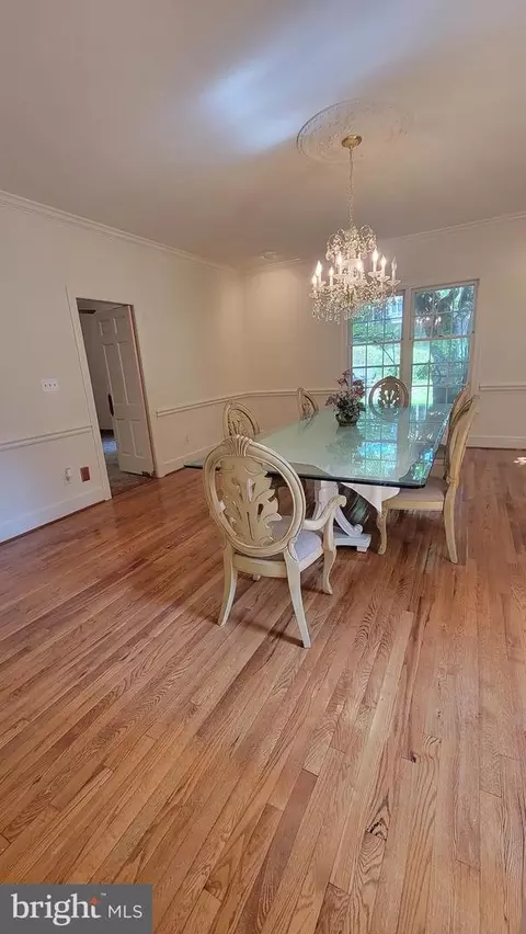 9713 Hall Rd, Potomac, MD 20854 photo 11