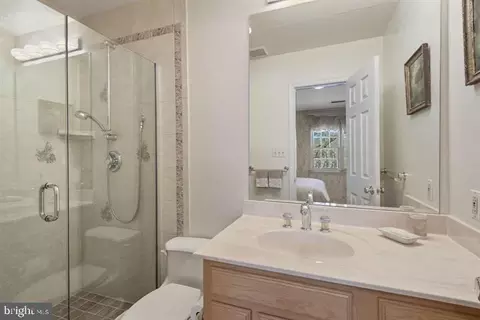 9713 Hall Rd, Potomac, MD 20854 photo 19