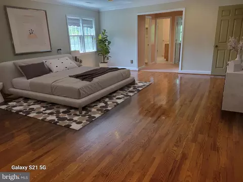 9713 Hall Rd, Potomac, MD 20854 photo 17