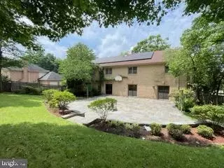 9713 Hall Rd, Potomac, MD 20854 photo 24