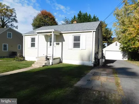 2811 Munson St, Silver Spring, MD 20902