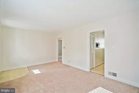 2811 Munson St, Silver Spring, MD 20902 photo 9