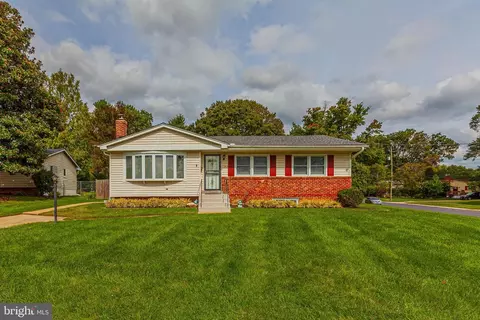 13918 Bauer Ct, Rockville, MD 20853