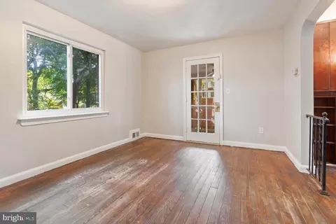9017 Sudbury Rd, Silver Spring, MD 20901 photo 6