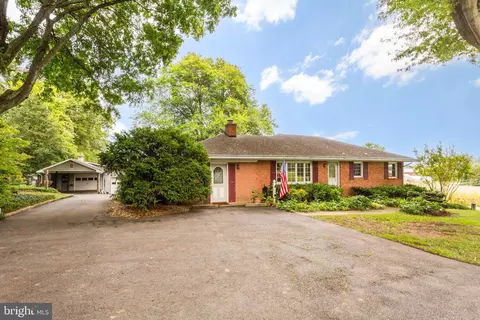 21921 New Hampshire Ave, Brookeville, MD 20833